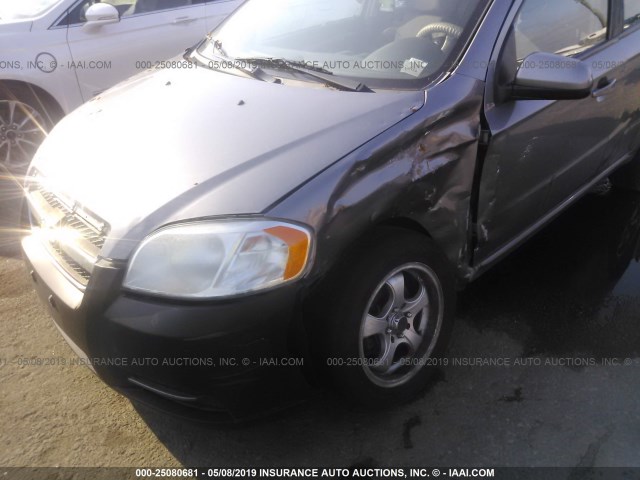 KL1TD5DE9AB130733 - 2010 CHEVROLET AVEO LS/LT ნაცრისფერი ფოტო 6