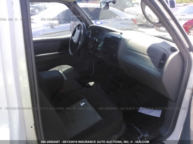 1FTKR1ADXBPA46631 - 2011 FORD RANGER WHITE photo 5