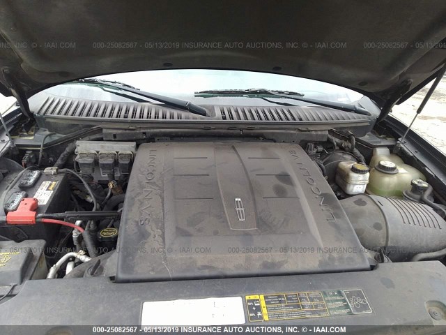 5LMFU28566LJ28852 - 2006 LINCOLN NAVIGATOR 黑色 照片 10