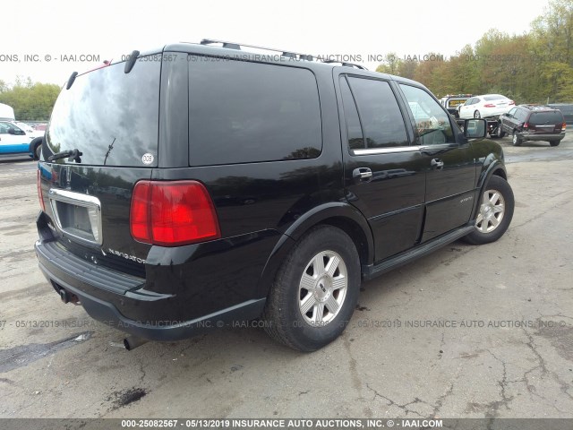 5LMFU28566LJ28852 - 2006 LINCOLN NAVIGATOR 黑色 照片 4