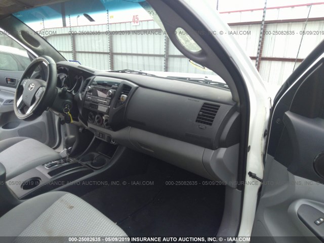 5TFJU4GN9CX027131 - 2012 TOYOTA TACOMA DOUBLE CAB PRERUNNER WHITE photo 5