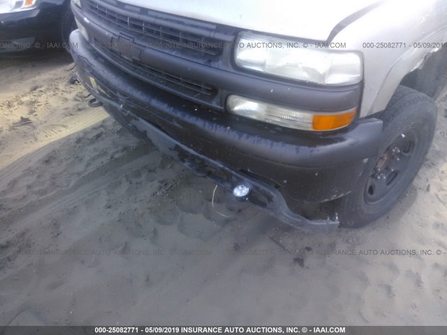 1GCGK29U1YE169310 - 2000 CHEVROLET SILVERADO K2500 GOLD photo 6