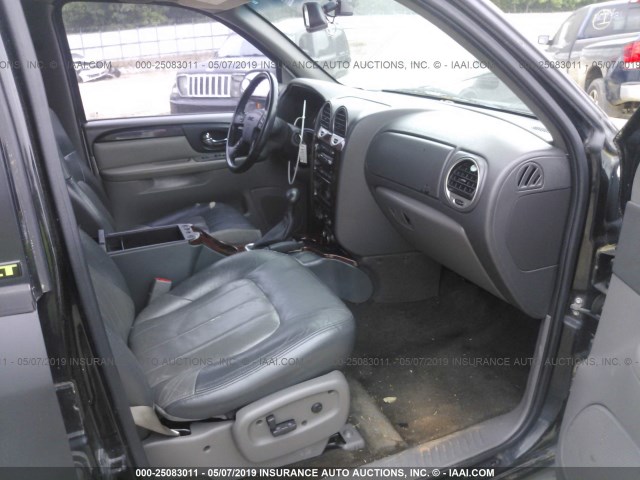 1GKDT13S522485582 - 2002 GMC ENVOY BLACK photo 5