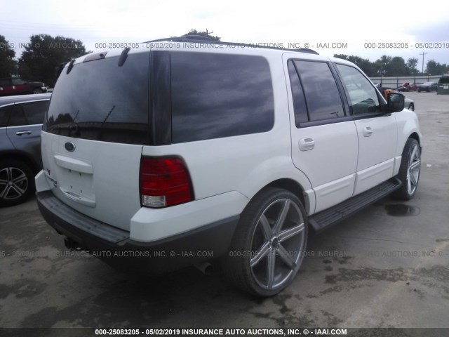 1FMRU15W33LC56761 - 2003 FORD EXPEDITION XLT WHITE photo 4