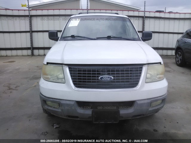 1FMRU15W33LC56761 - 2003 FORD EXPEDITION XLT WHITE photo 6