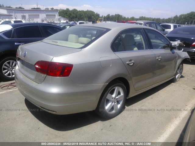 3VWLL7AJ6DM273996 - 2013 VOLKSWAGEN JETTA TDI BEIGE photo 4