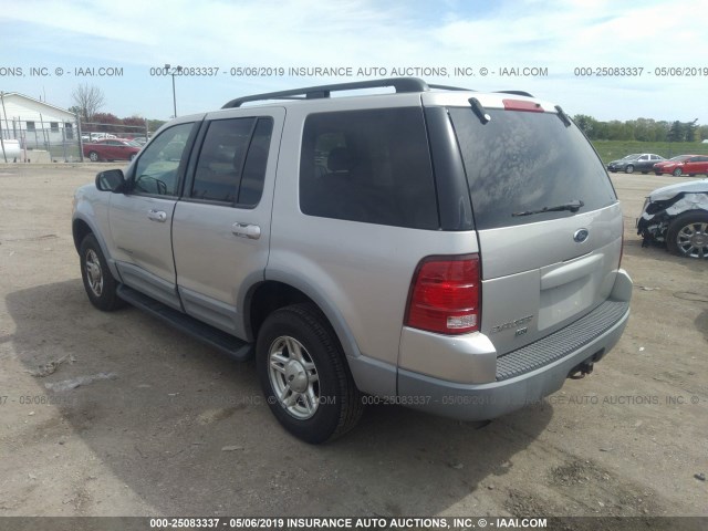 1FMZU73K02ZC60426 - 2002 FORD EXPLORER XLT SILVER photo 3