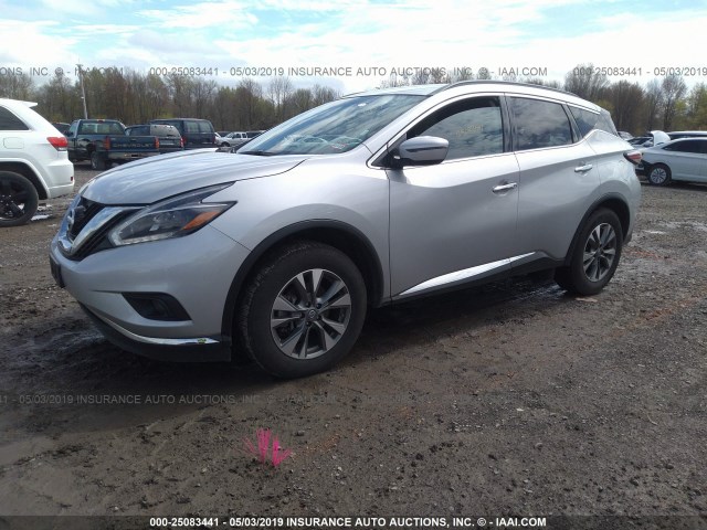 5N1AZ2MH5JN160025 - 2018 NISSAN MURANO S/SL/SV/PLATINUM SILVER photo 2