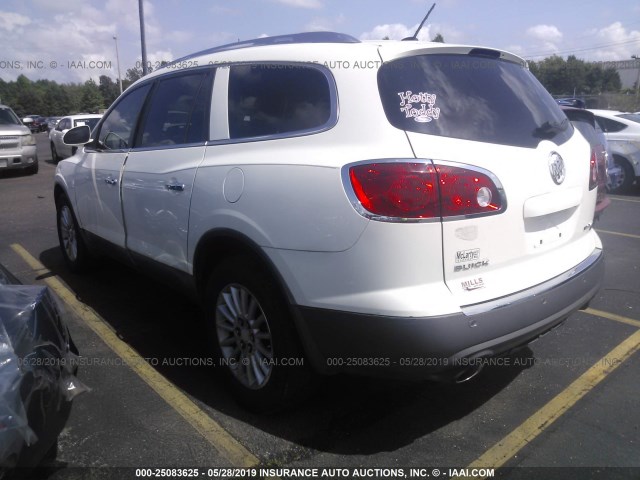 5GALRBED5AJ107679 - 2010 BUICK ENCLAVE CXL WHITE photo 3