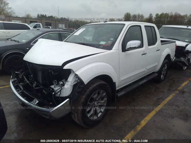 1N6AD0EV0KN756203 - 2019 NISSAN FRONTIER S/SV/SL/PRO-4X WHITE photo 2