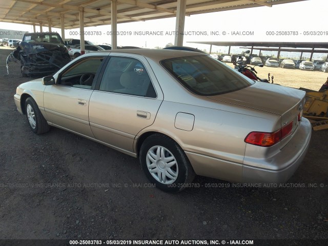 JT2BG22K5Y0531097 - 2000 TOYOTA CAMRY CE/LE/XLE TAN photo 3