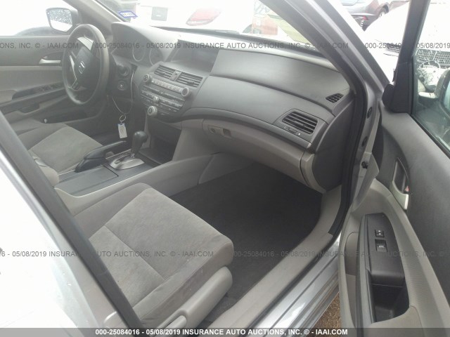 1HGCP2F45AA079032 - 2010 HONDA ACCORD LXP SILVER photo 5