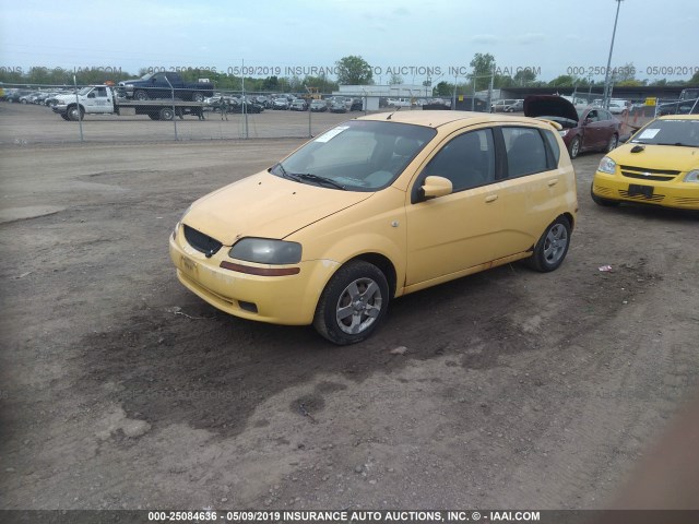 KL1TD62665B351164 - 2005 CHEVROLET AVEO LS YELLOW photo 2