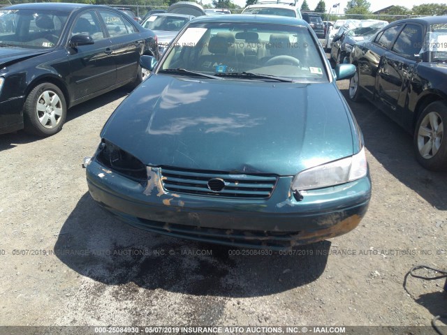 4T1BG22K2VU143932 - 1997 TOYOTA CAMRY CE/LE/XLE GREEN photo 6