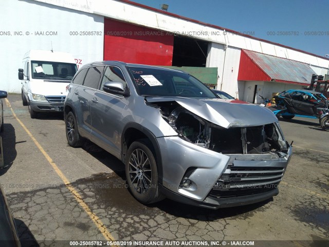 5TDKZRFH2JS527083 - 2018 TOYOTA HIGHLANDER SE/XLE SILVER photo 1