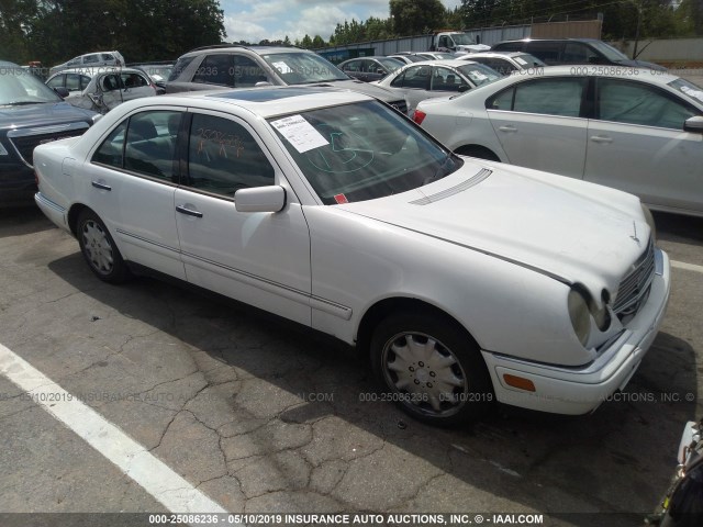 WDBJF65H2XA891836 - 1999 MERCEDES-BENZ E 320 WHITE photo 1