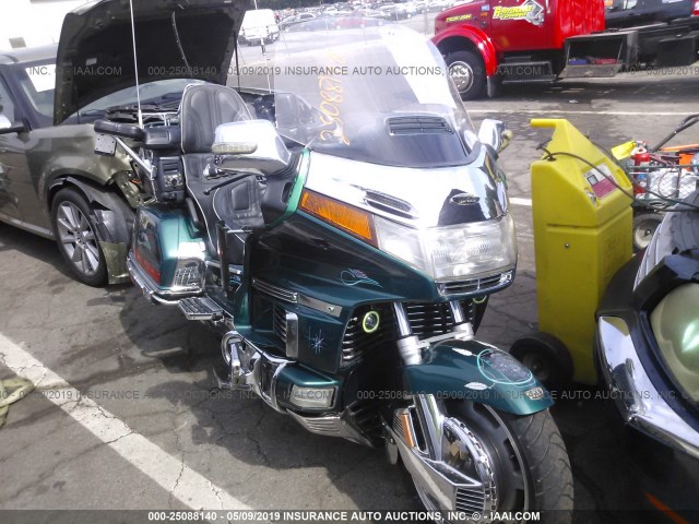 1HFSC2230SA700767 - 1995 HONDA GL1500 SE12 GREEN photo 1