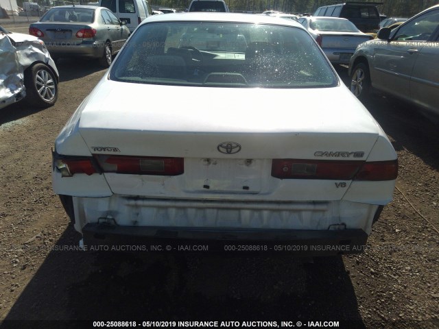 JT2BF22K9W0085018 - 1998 TOYOTA CAMRY CE/LE/XLE 白色 照片 6