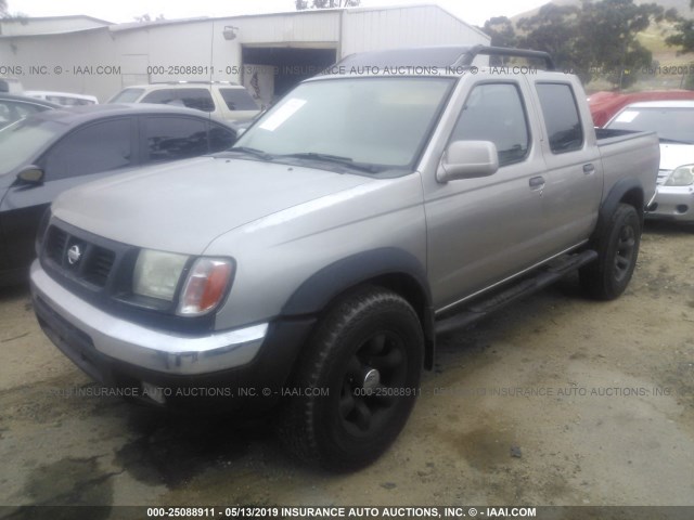 1N6ED27Y8YC420954 - 2000 NISSAN FRONTIER CREW CAB XE/CREW CAB SE TAN photo 2