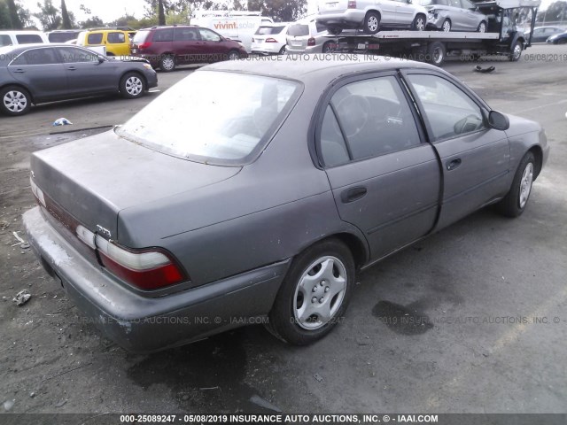 1NXBB02E8TZ432159 - 1996 TOYOTA COROLLA DX GRAY photo 4