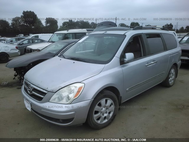 KNDMC233986044940 - 2008 HYUNDAI ENTOURAGE GLS/SE/LIMITED ვერცხლისფერი ფოტო 2