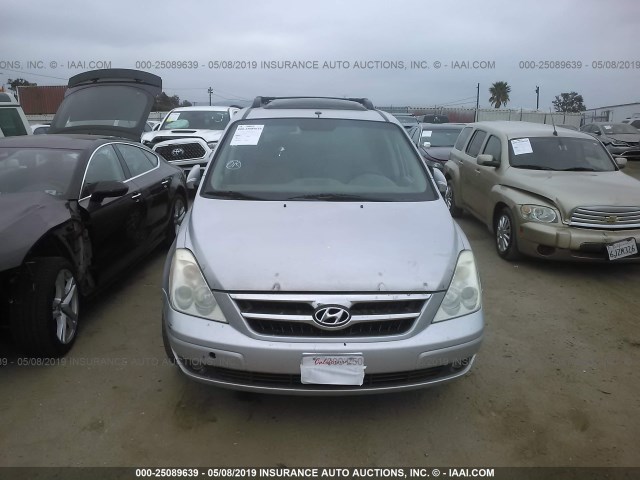 KNDMC233986044940 - 2008 HYUNDAI ENTOURAGE GLS/SE/LIMITED ვერცხლისფერი ფოტო 6