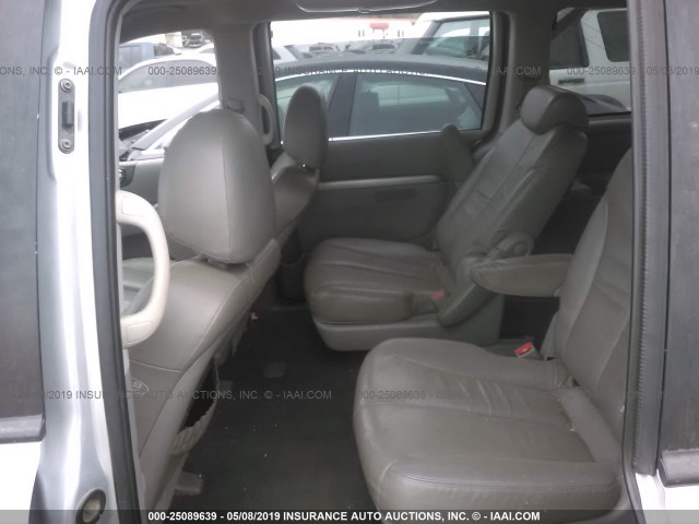 KNDMC233986044940 - 2008 HYUNDAI ENTOURAGE GLS/SE/LIMITED ვერცხლისფერი ფოტო 8