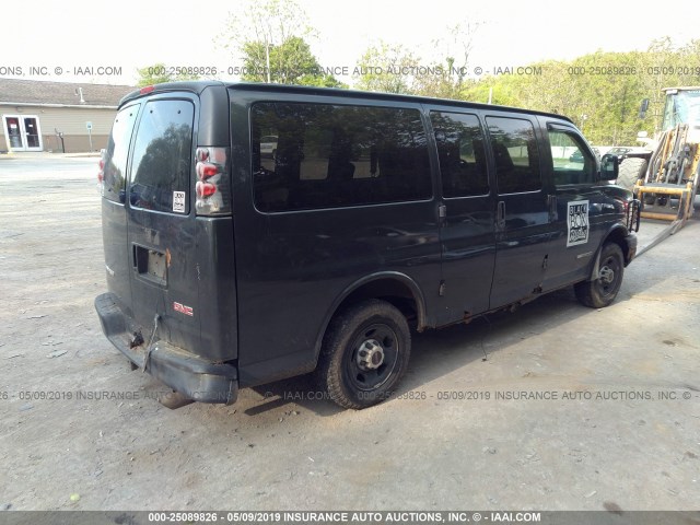 1GKGG25U631216441 - 2003 GMC SAVANA G2500 BLACK photo 4