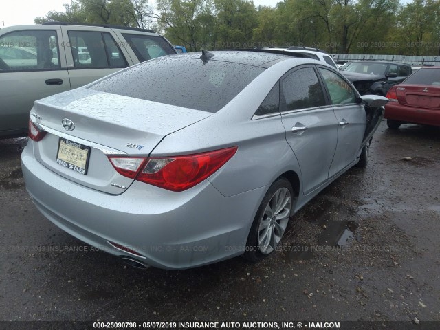 5NPEC4AB5DH508266 - 2013 HYUNDAI SONATA SE/LIMITED SILVER photo 4