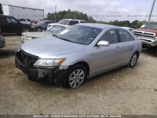 JTNBB46K973017886 - 2007 TOYOTA CAMRY NEW GENERAT HYBRID SILVER photo 2