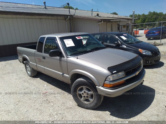 1GCDT19W828185943 - 2002 CHEVROLET S TRUCK S10 Champagne photo 1