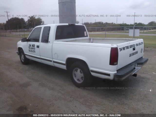 1GTEC19R6WR516730 - 1998 GMC SIERRA C1500 WHITE photo 3