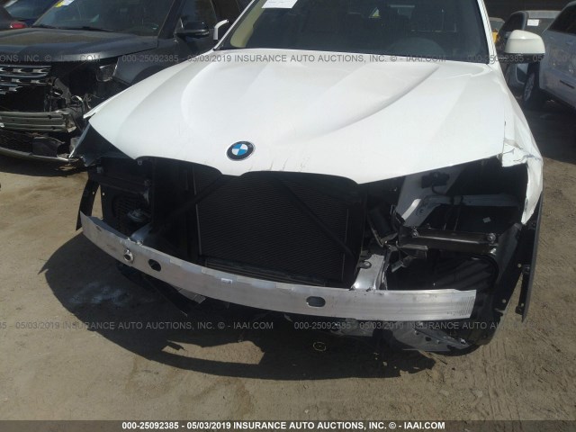 5UXWZ7C30H0V86966 - 2017 BMW X3 SDRIVE28I WHITE photo 6