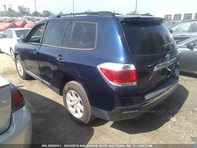 5TDZK3EH4CS068370 - 2012 TOYOTA HIGHLANDER SE BLUE photo 3