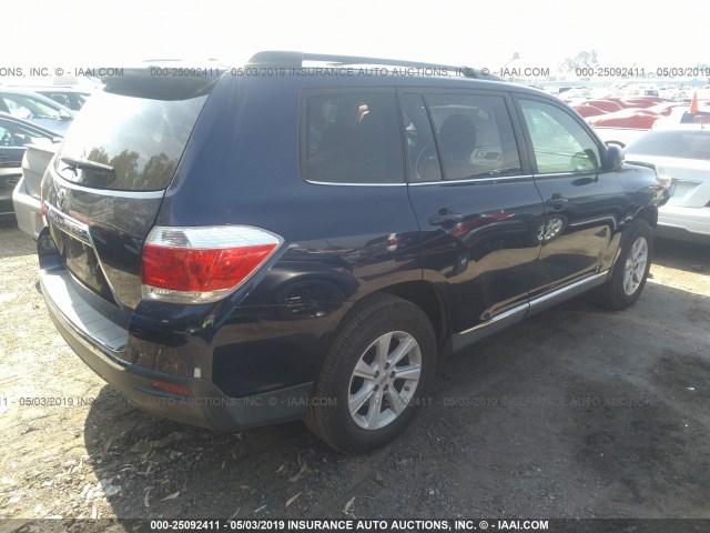 5TDZK3EH4CS068370 - 2012 TOYOTA HIGHLANDER SE BLUE photo 4