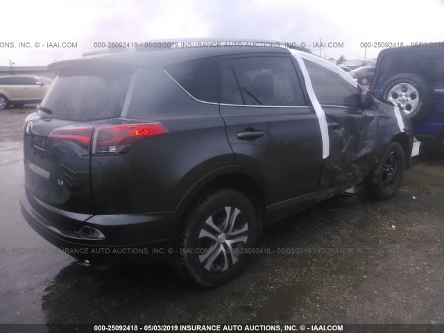 JTMZFREV6JJ738329 - 2018 TOYOTA RAV4 LE GRAY photo 4