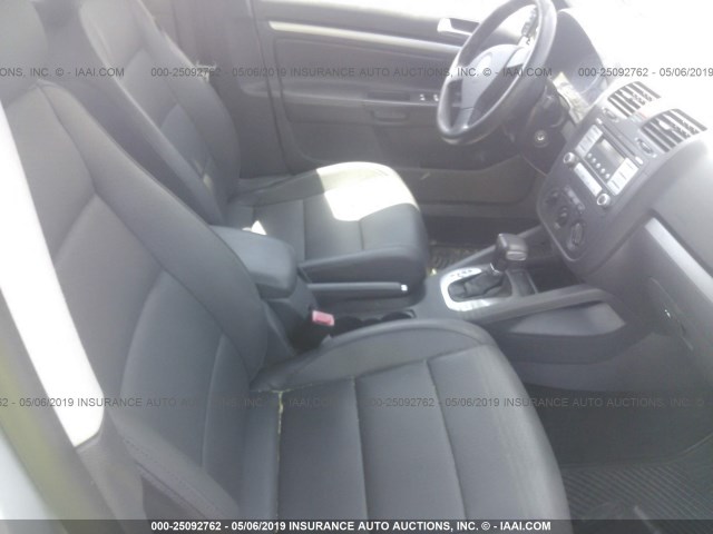 3VWEG71K87M070926 - 2007 VOLKSWAGEN JETTA WOLFSBURG 银色 照片 5