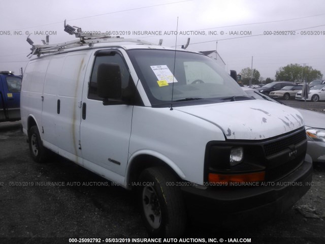 1GBGG25V461175742 - 2006 CHEVROLET EXPRESS G2500  WHITE photo 1