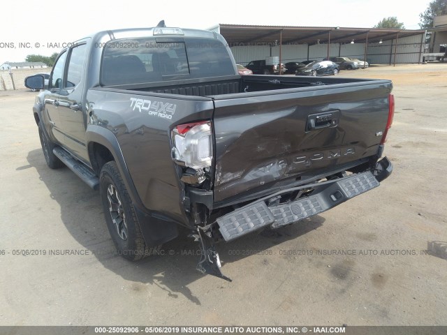 3TMCZ5AN9HM052195 - 2017 TOYOTA TACOMA DBL CAB/SR/TRDSPT/OR/PRO GRAY photo 6