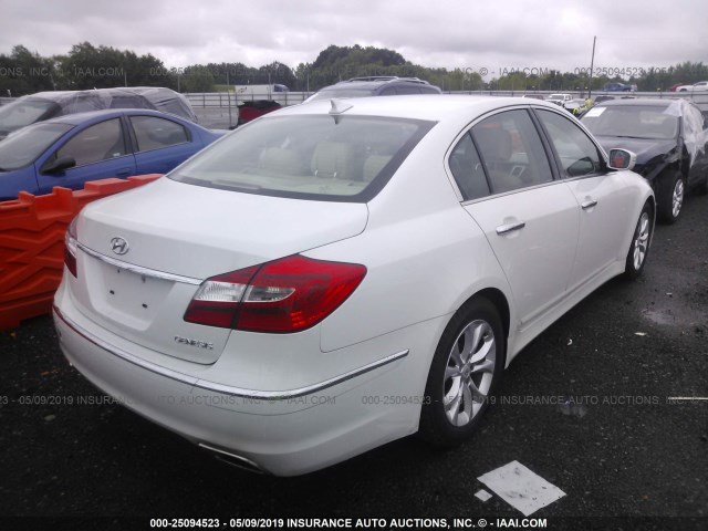 KMHGC4DD4DU235702 - 2013 HYUNDAI GENESIS 3.8L WHITE photo 4