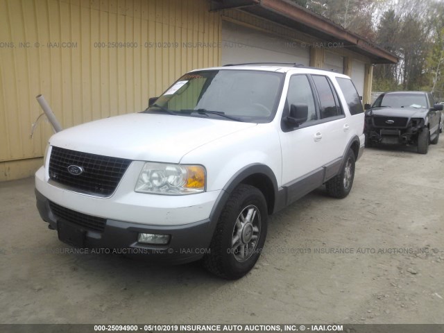 1FMPU16LX4LB60770 - 2004 FORD EXPEDITION XLT WHITE photo 2