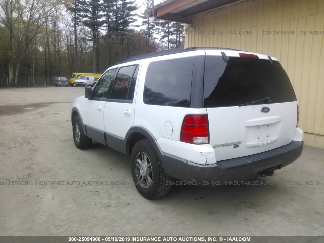 1FMPU16LX4LB60770 - 2004 FORD EXPEDITION XLT WHITE photo 3