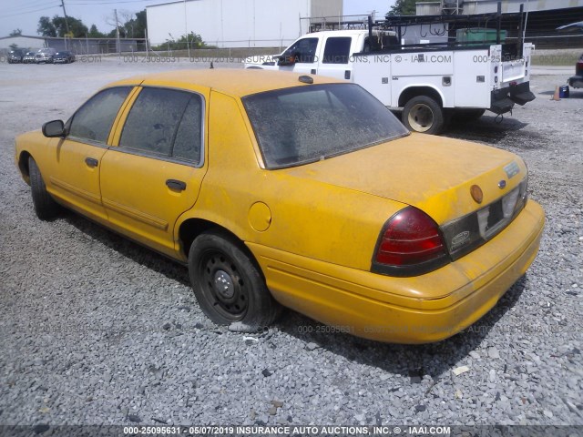 2FABP7AVXBX144544 - 2011 FORD CROWN VICTORIA S YELLOW photo 3