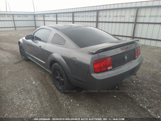 1ZVFT80N065220582 - 2006 FORD MUSTANG BLACK photo 3