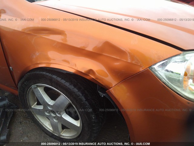 1G1AL55F867603163 - 2006 CHEVROLET COBALT LT ORANGE photo 6