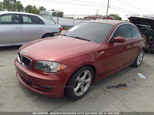 WBAUP73508VF08206 - 2008 BMW 128 I RED photo 2