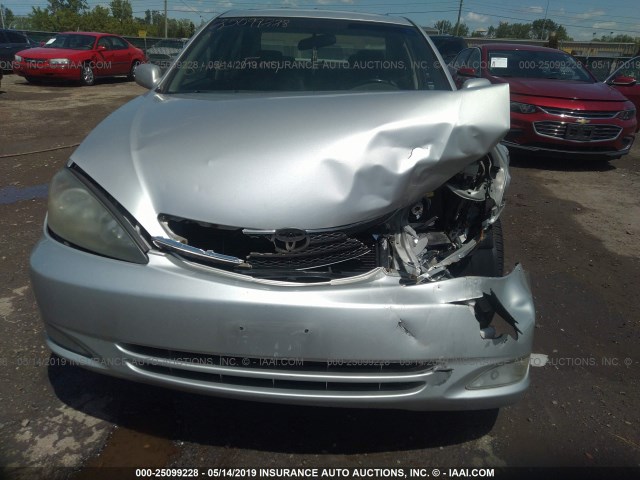 4T1BE32K93U683383 - 2003 TOYOTA CAMRY LE/XLE/SE SILVER photo 6