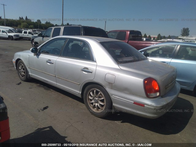 KMHFU45E82A195977 - 2002 HYUNDAI XG 350 SILVER photo 3