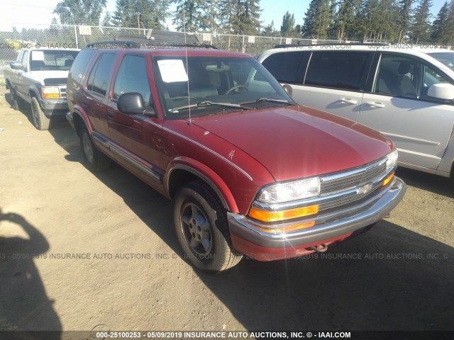 1GNDT13W9W2192232 - 1998 CHEVROLET BLAZER RED photo 1