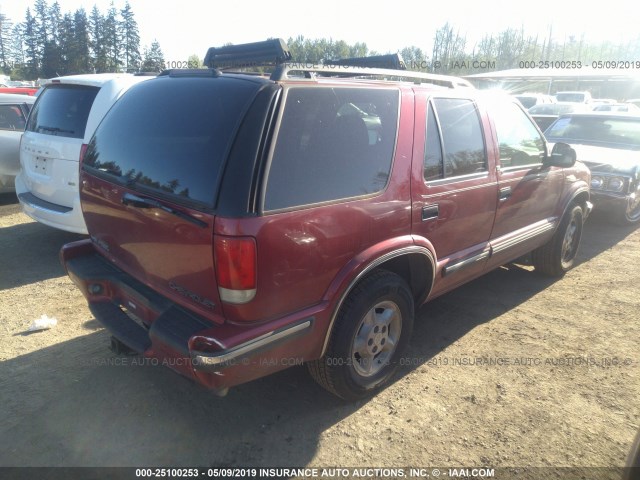 1GNDT13W9W2192232 - 1998 CHEVROLET BLAZER RED photo 4